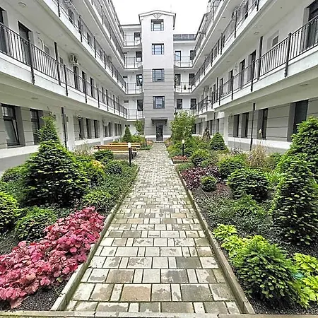 Magnolia Aparthotel 4*